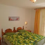 Mit Gemeinschaftspool By Interhome דירה *