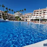 Mit Gemeinschaftspool By Interhome *